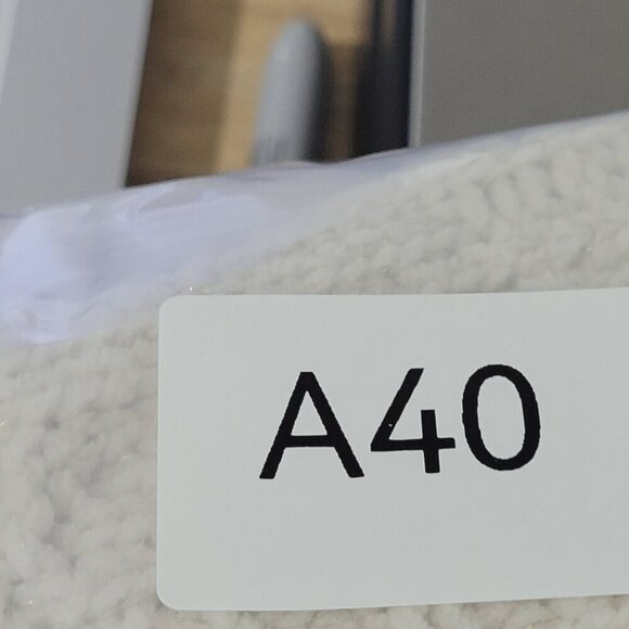 NEW Weatherproof Vintage Womens Cream Textured Shimmer Sweater L/G// 25CT - Picture 7 of 7